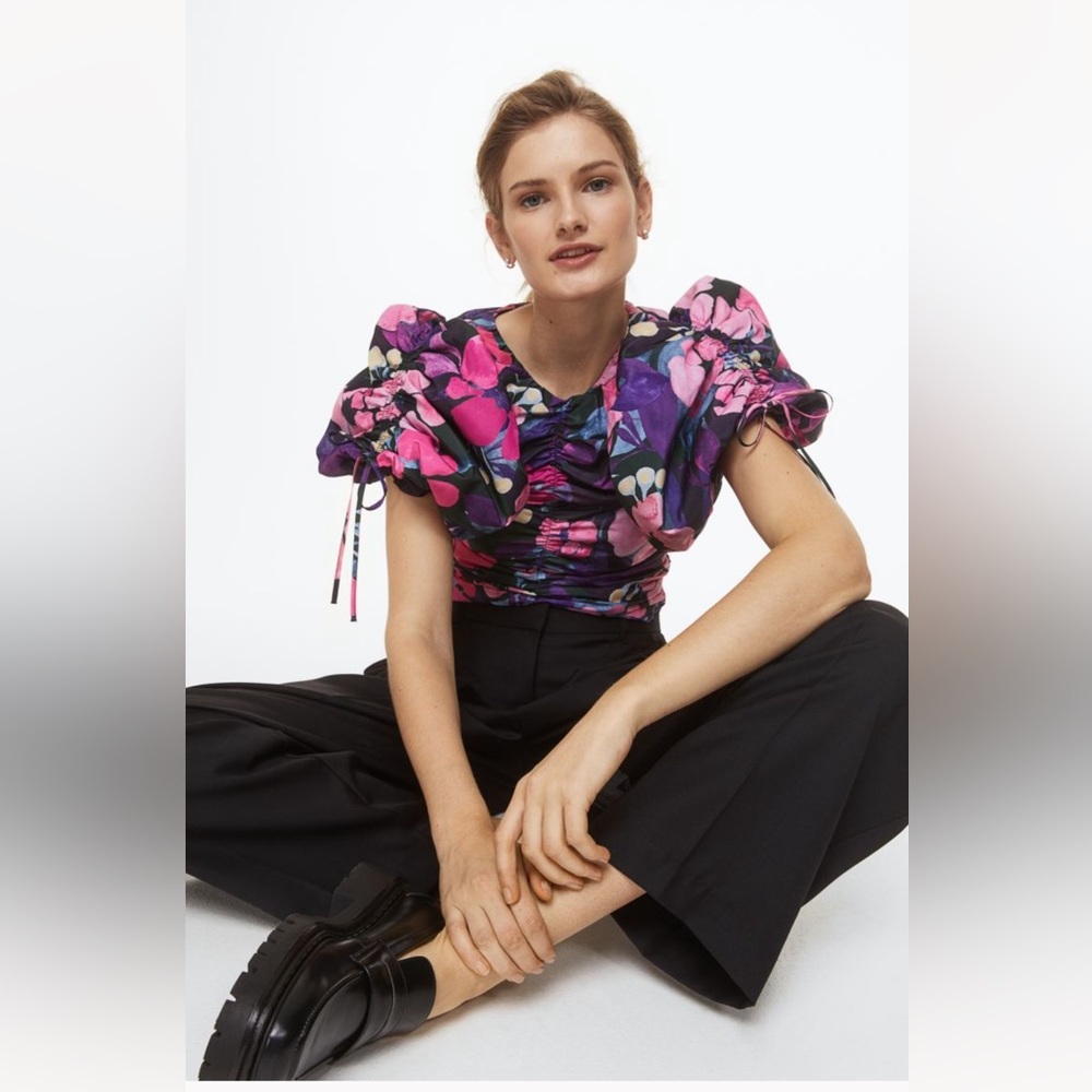 HM pink and purple floral puff sleeve blouse - nwt - size medium
